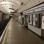 London Luxury Near Tube Station